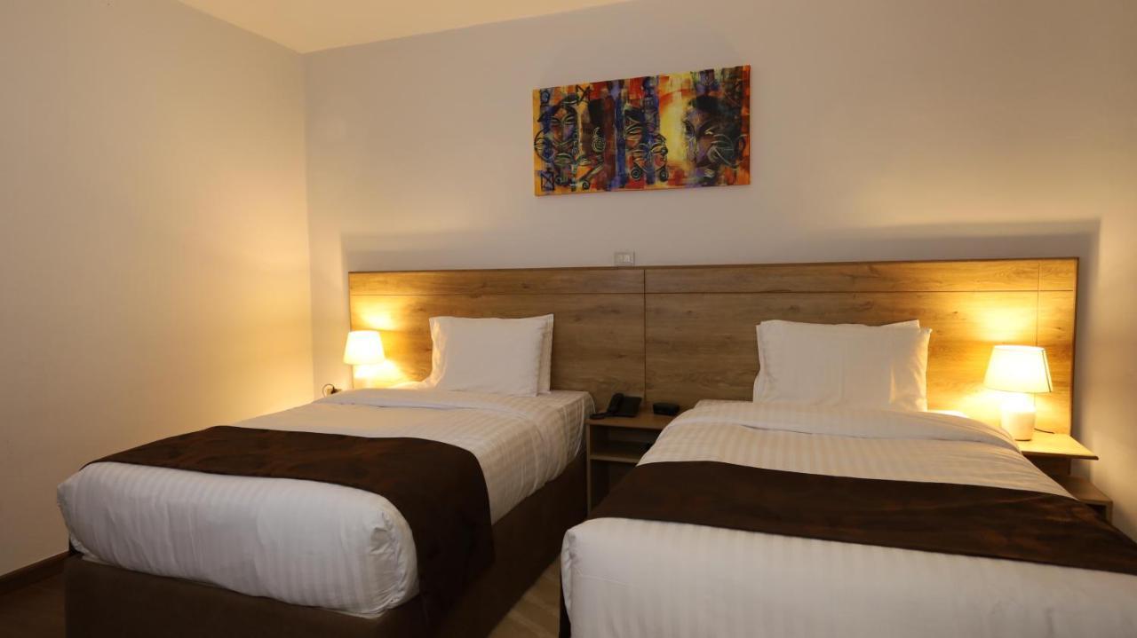 Black Horse Hotel Apartment Addis Ababa Exteriör bild