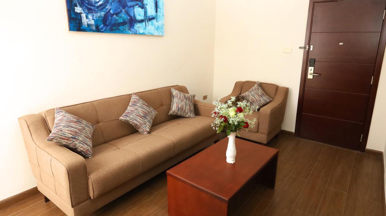 Black Horse Hotel Apartment Addis Ababa Exteriör bild