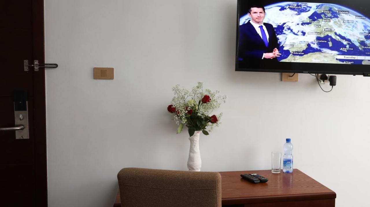 Black Horse Hotel Apartment Addis Ababa Exteriör bild