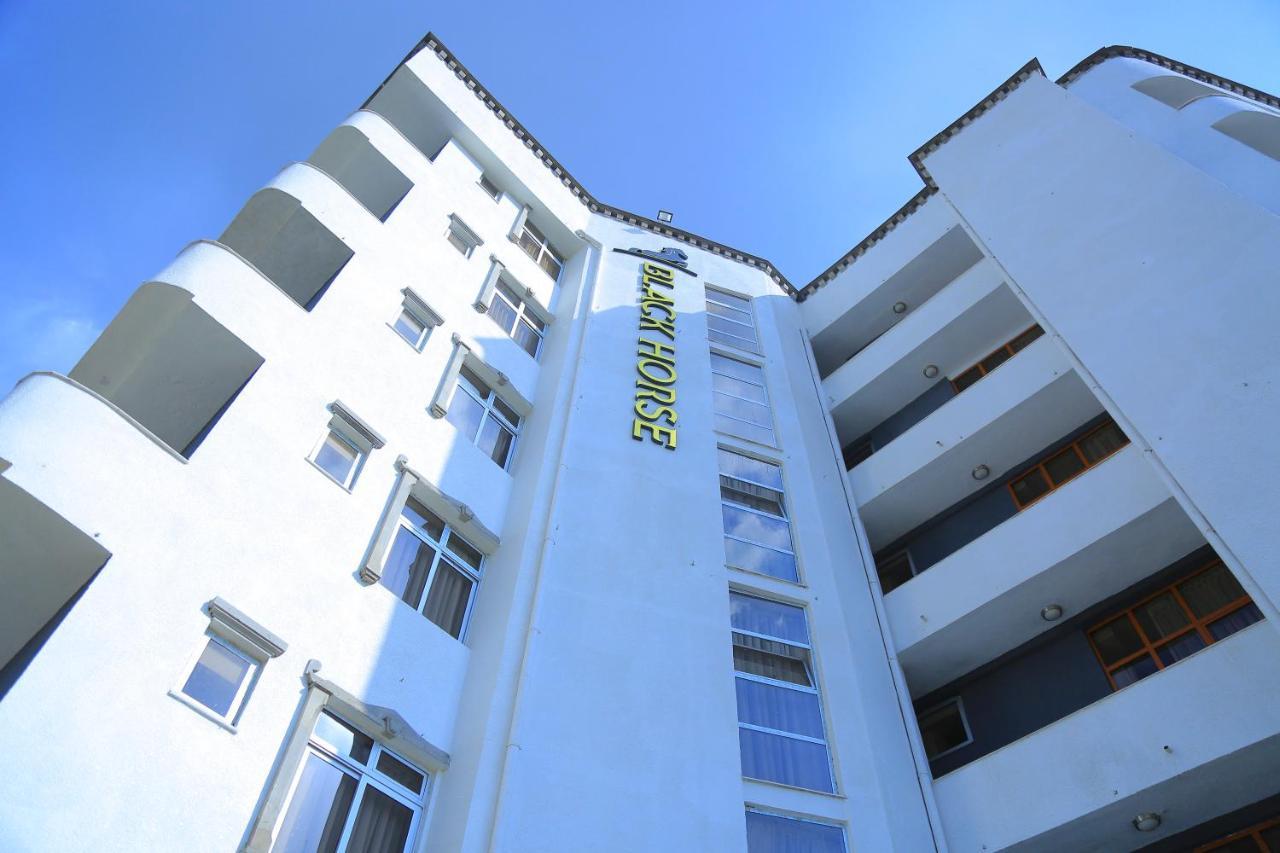 Black Horse Hotel Apartment Addis Ababa Exteriör bild
