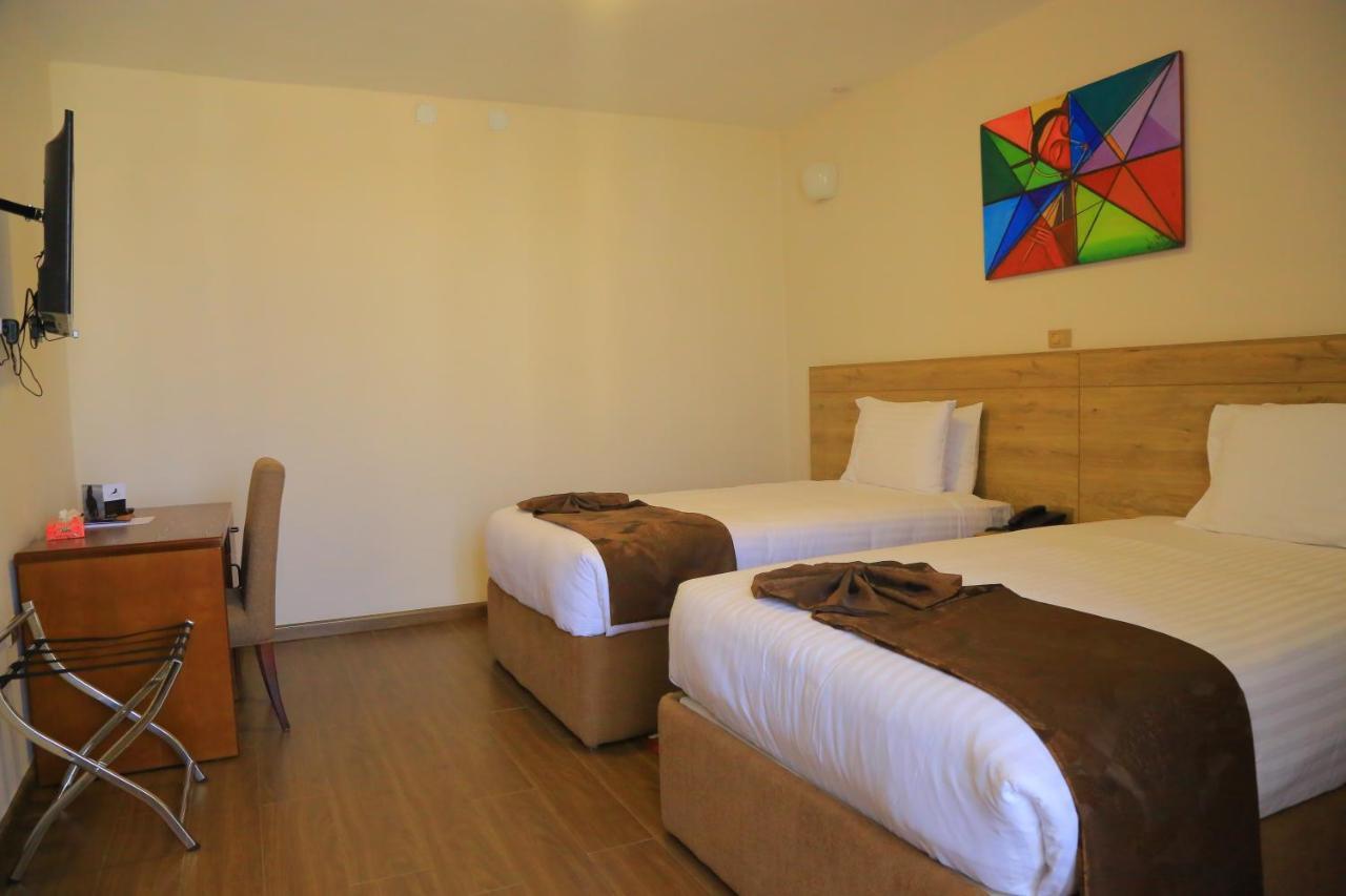 Black Horse Hotel Apartment Addis Ababa Exteriör bild
