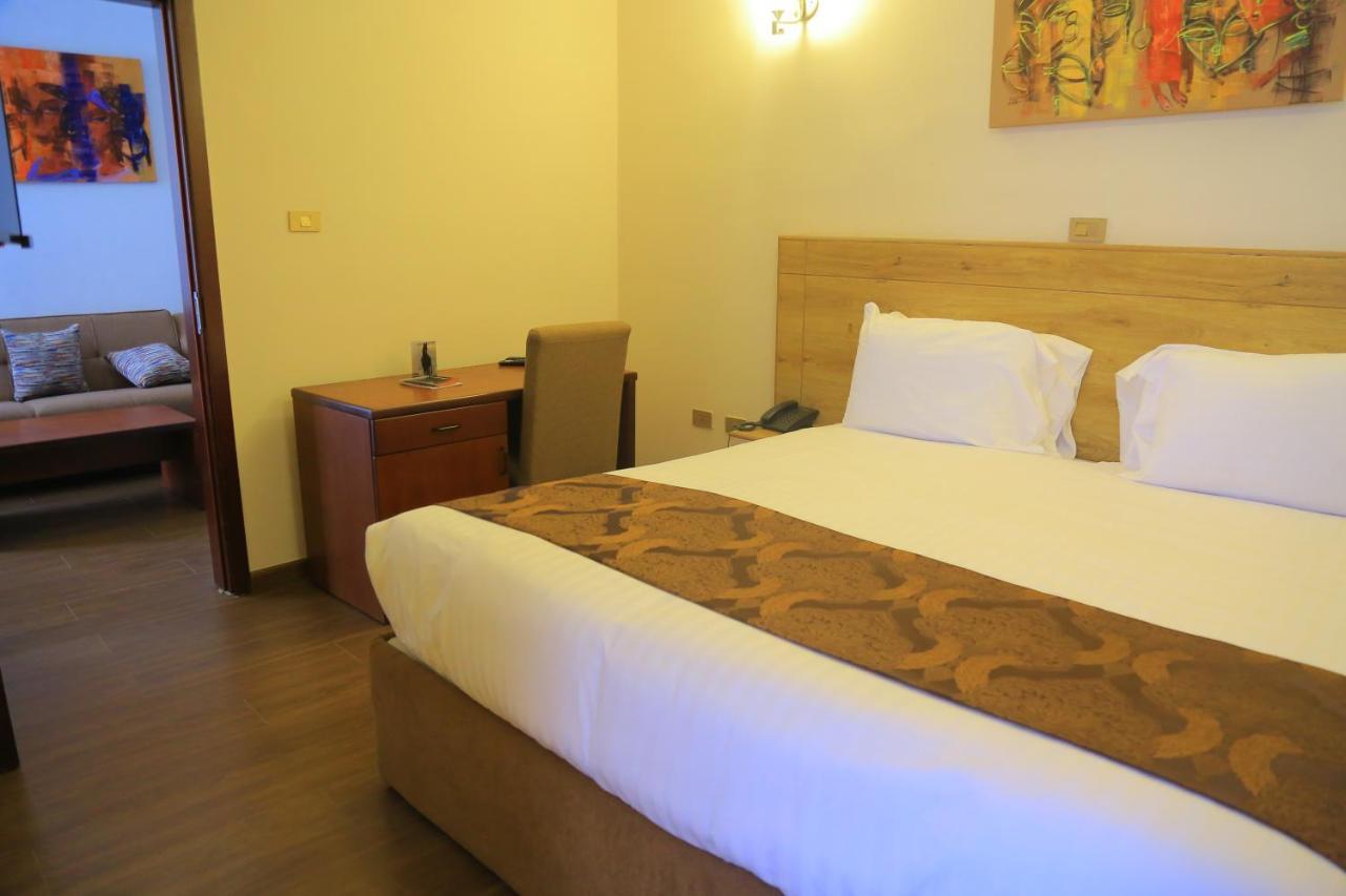 Black Horse Hotel Apartment Addis Ababa Exteriör bild