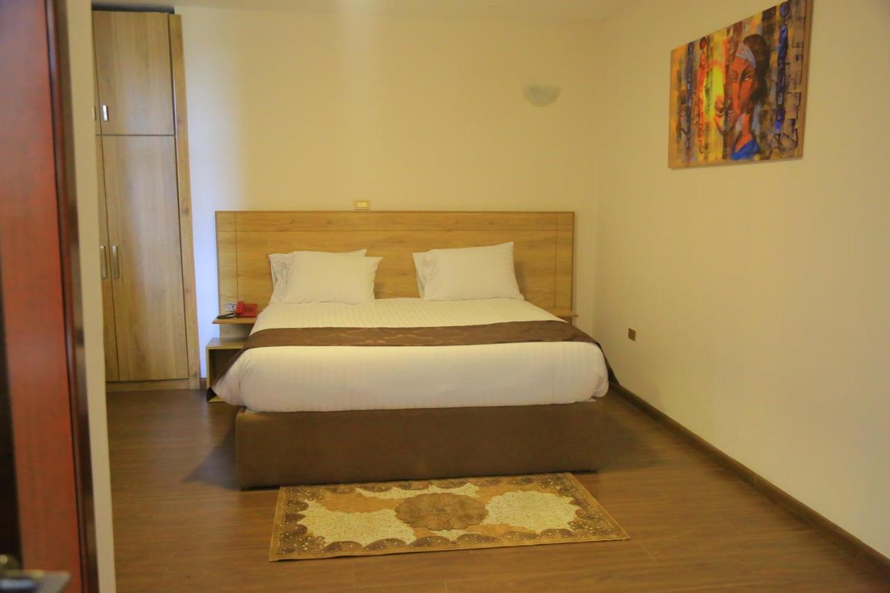 Black Horse Hotel Apartment Addis Ababa Exteriör bild