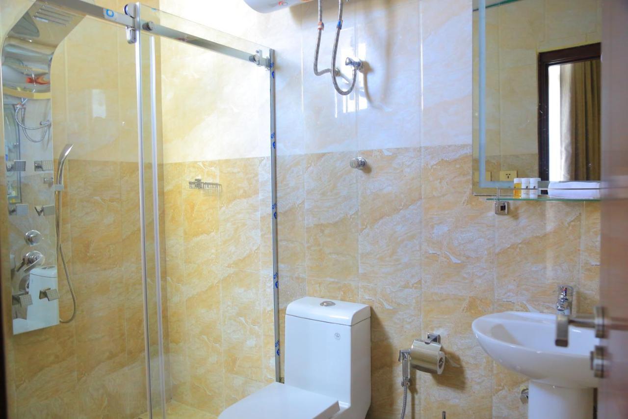 Black Horse Hotel Apartment Addis Ababa Exteriör bild