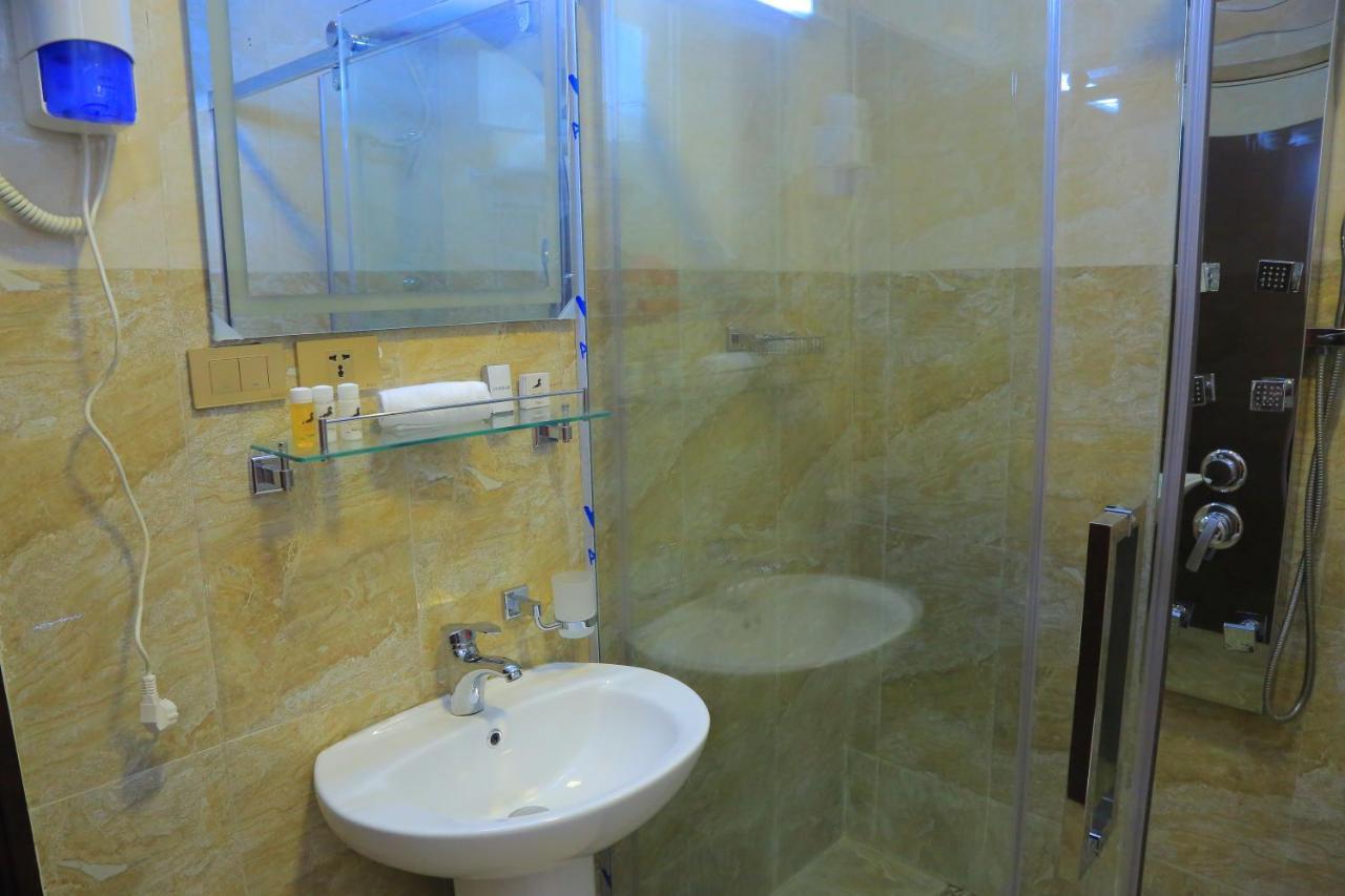 Black Horse Hotel Apartment Addis Ababa Exteriör bild