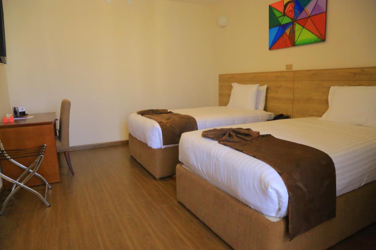 Black Horse Hotel Apartment Addis Ababa Exteriör bild